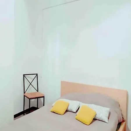 For 6 People * Collioure