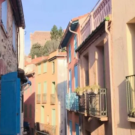 For 6 People * Collioure
